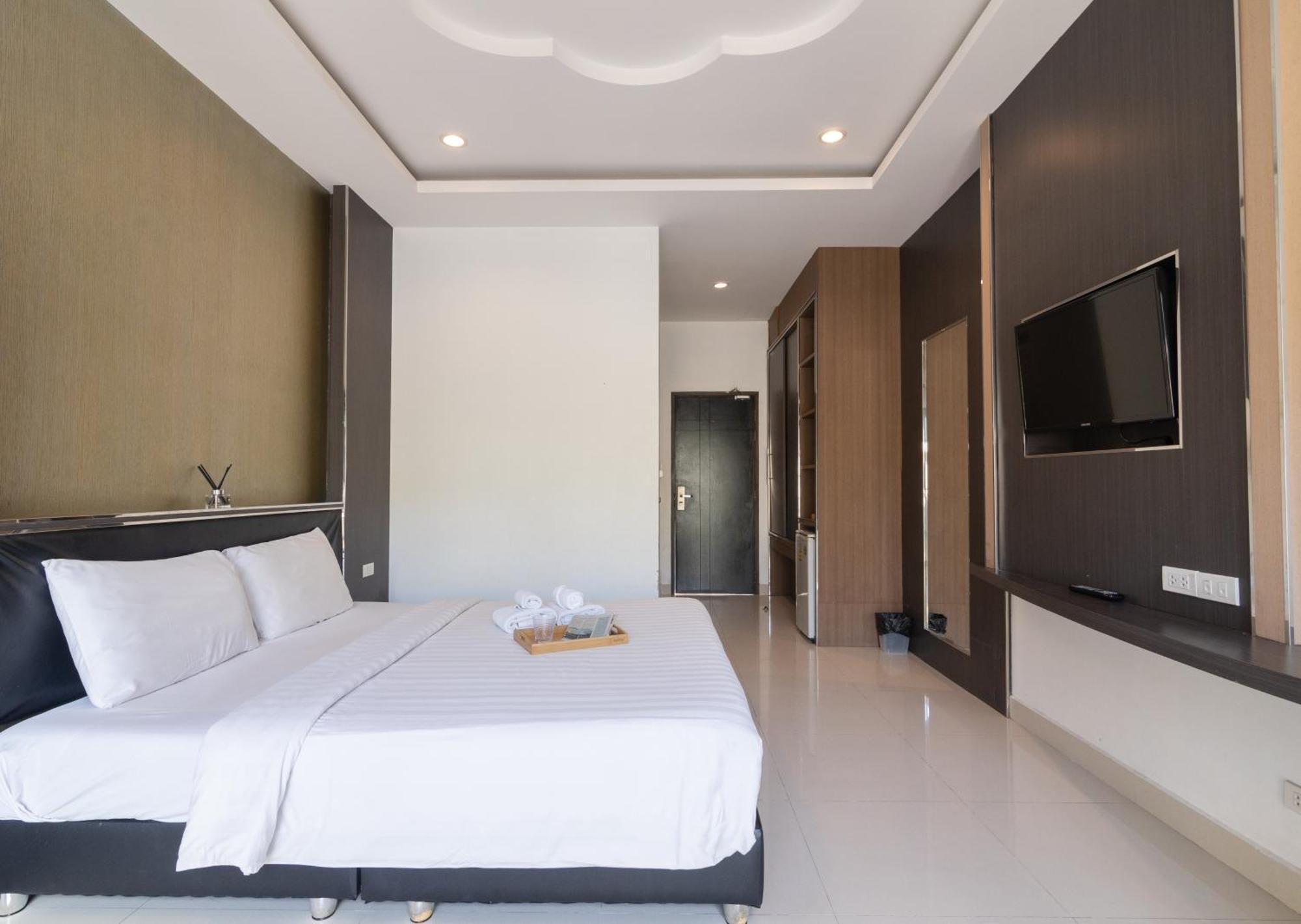 Tribe Pattaya Sha Certificated Hotel Екстериор снимка